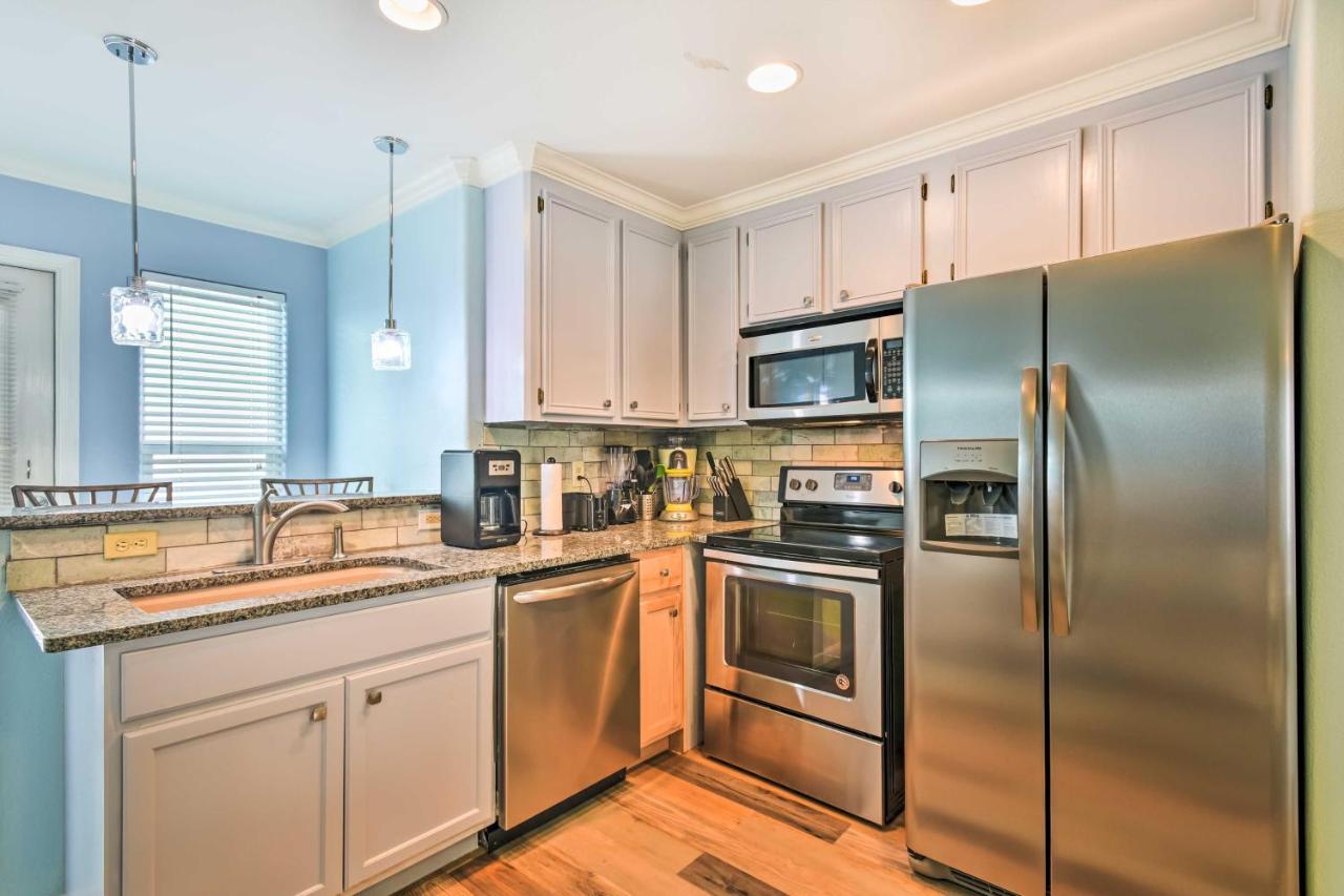 Port Aransas Condo With Pool Access - Walk To Beach! Екстериор снимка