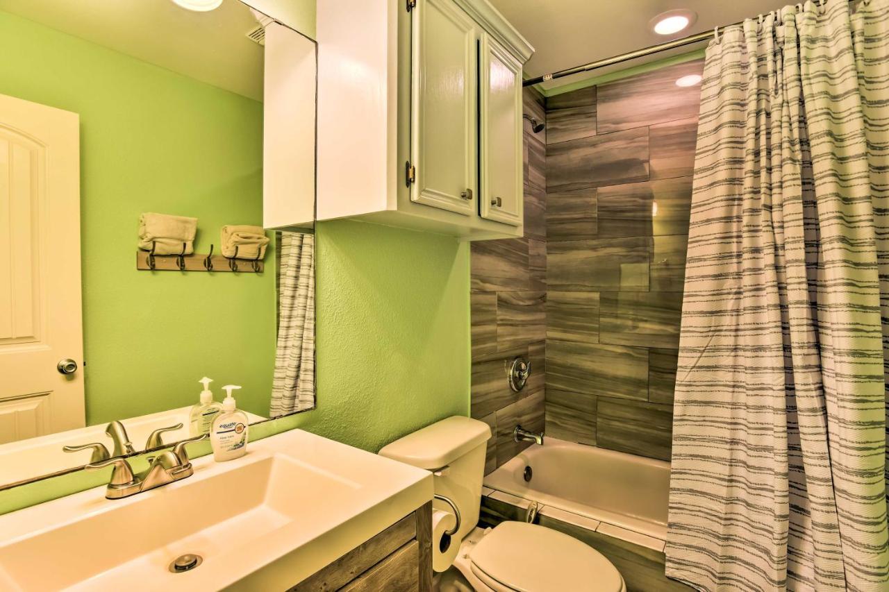 Port Aransas Condo With Pool Access - Walk To Beach! Екстериор снимка