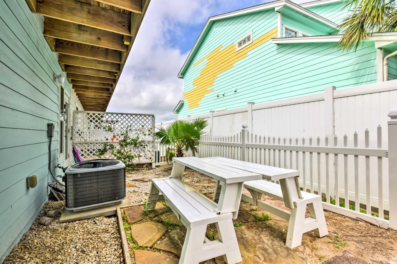 Port Aransas Condo With Pool Access - Walk To Beach! Екстериор снимка